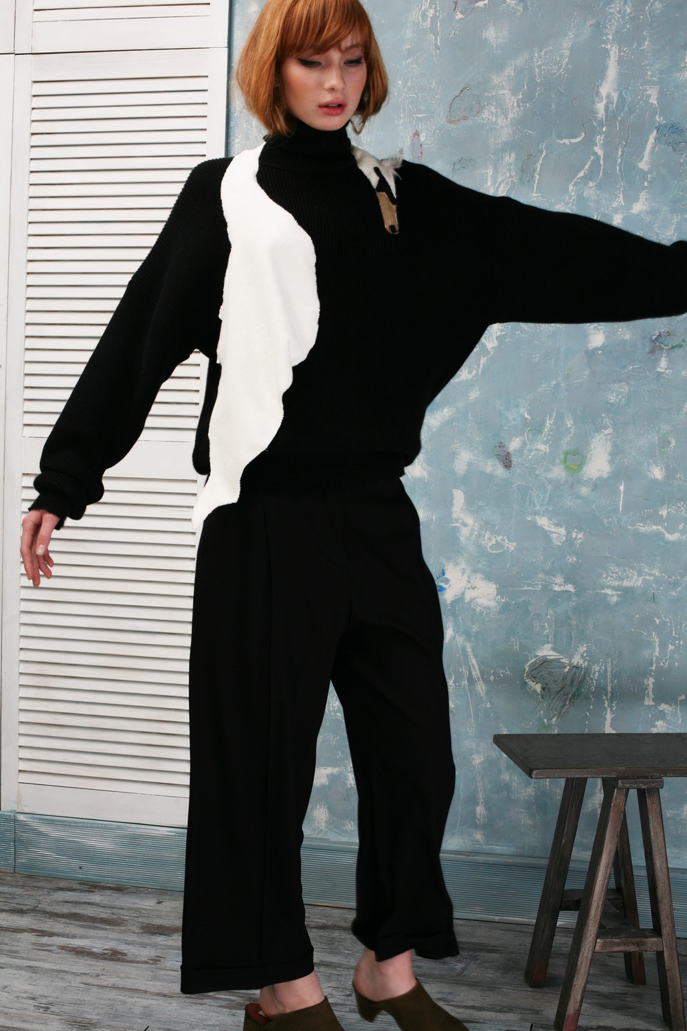 Sweater Swan  2 (1).jpg